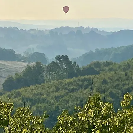 ゲストハウス Aux Coteaux D'aussac