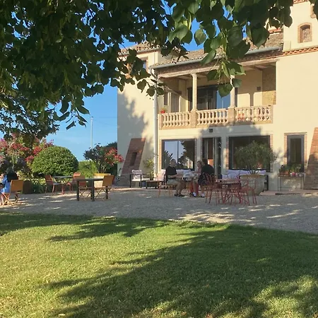 Aux Coteaux D'aussac 4* L'Honor-de-Cos