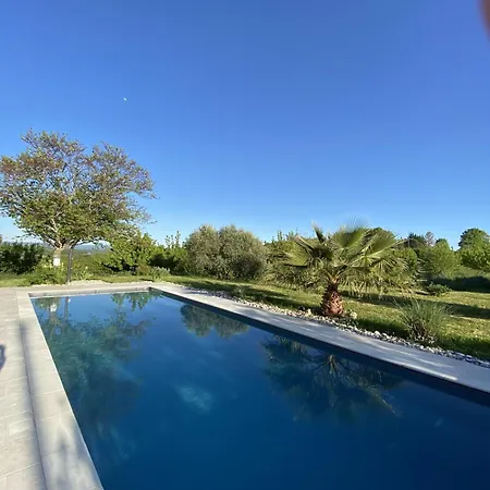 ゲストハウス Aux Coteaux D'aussac L'Honor-de-Cos