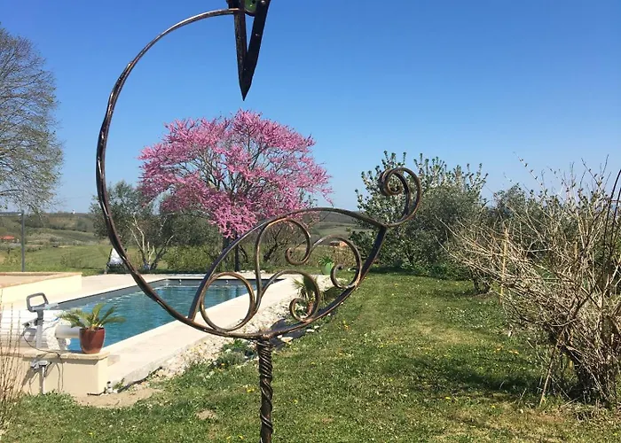 Pensjonat Aux Coteaux D'aussac 4*