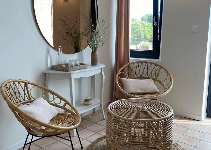 Pensjonat Aux Coteaux D'aussac 4*