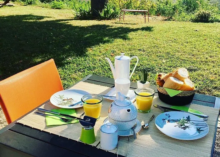 Aux Coteaux D'aussac 4* L'Honor-de-Cos