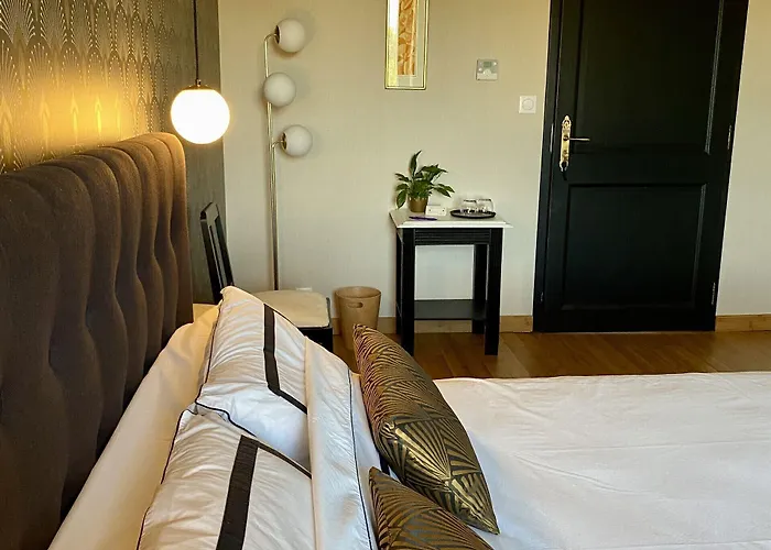 Aux Coteaux D'aussac 4* L'Honor-de-Cos