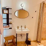 Aux Coteaux D'aussac Pensjonat 4*