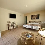 Aux Coteaux D'aussac 4* L'Honor-de-Cos