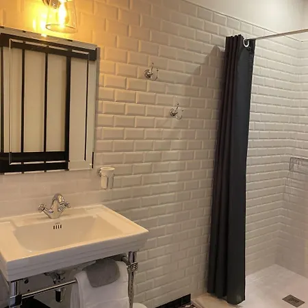 Aux Coteaux D'aussac 4* L'Honor-de-Cos