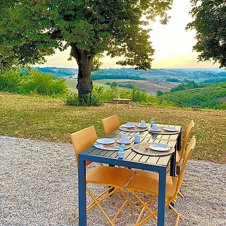 Aux Coteaux D'aussac Penzion